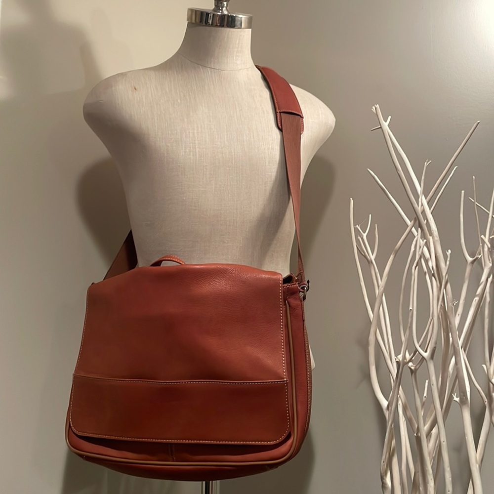 Bass leather messenger bag- Never used